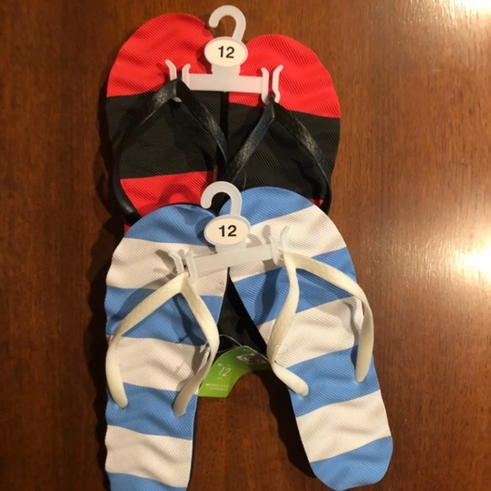 Men's flip flops brand new w/tags- 2 pairs